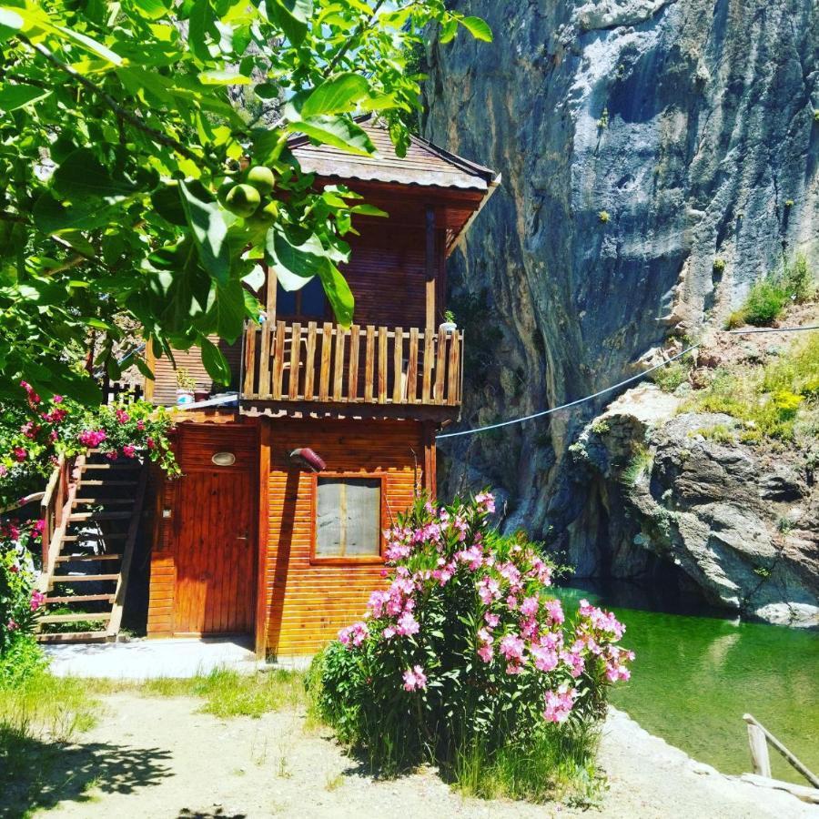 Kapuzbasi Selalesi Bastuerk Dinlenme Tesisleri Hotel Buyukcakir Exterior photo
